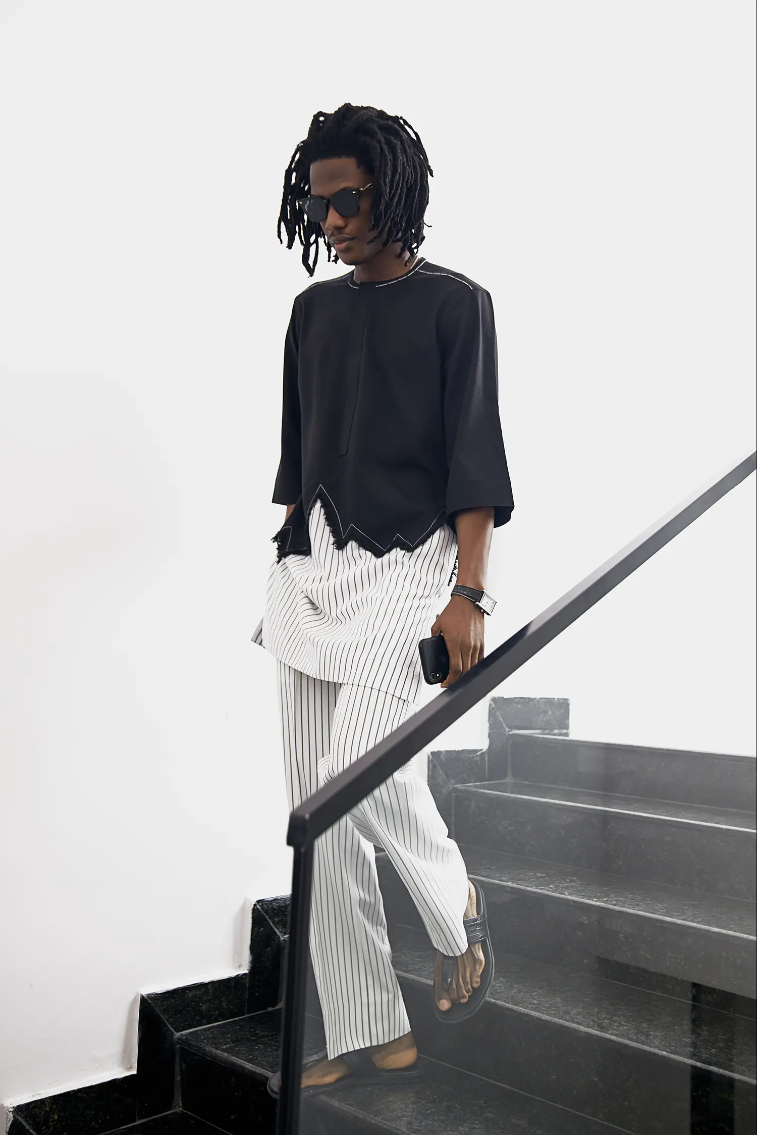 Raw-edged striped mix