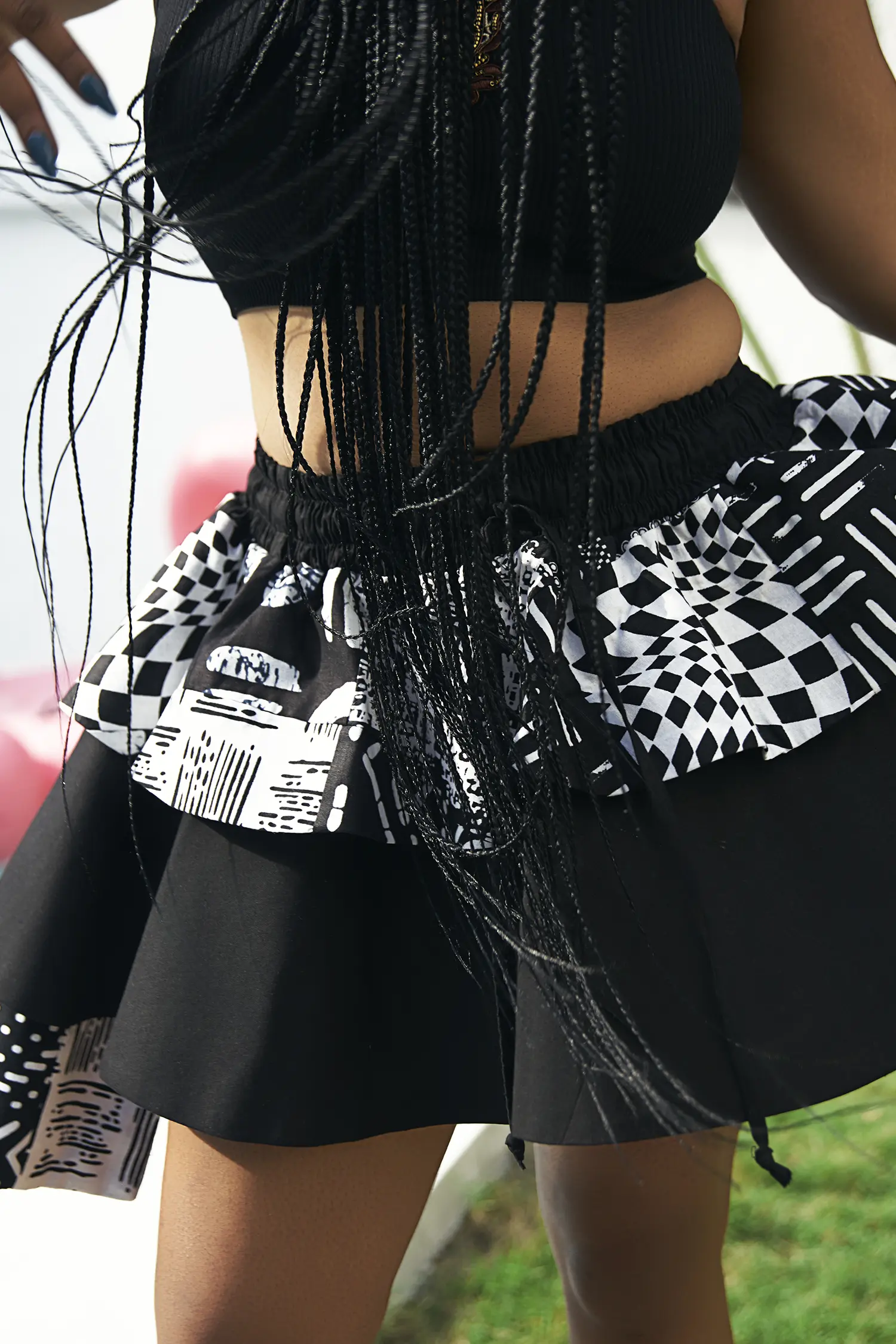 Skirt flirt